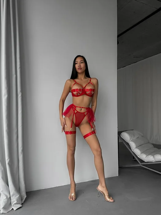 LIVIA 8010 – Baiser Cache Kırmızı Fantezi Lingerie Seti