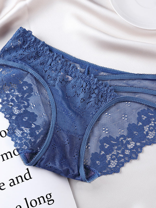 LIVIABLISS 7236 – Asimetrik Dantel Cut-Out Külot