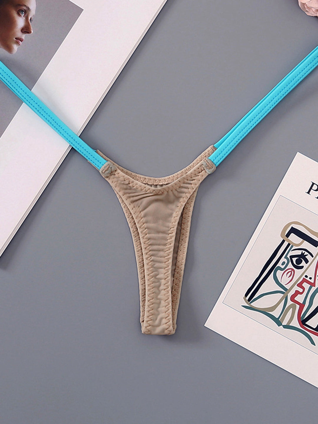 LIVIABLISS 7212 – Kontrast Renk T-String Külot
