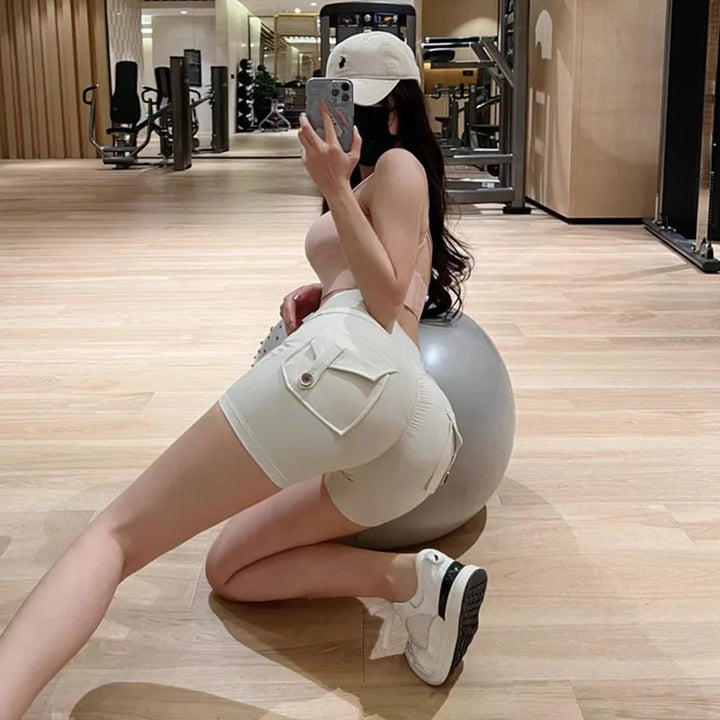 LIVIA 2062-39 - Yüksek Bel Cepli Büzgü Tasarım Kalça Detaylı Spor Biker Şort