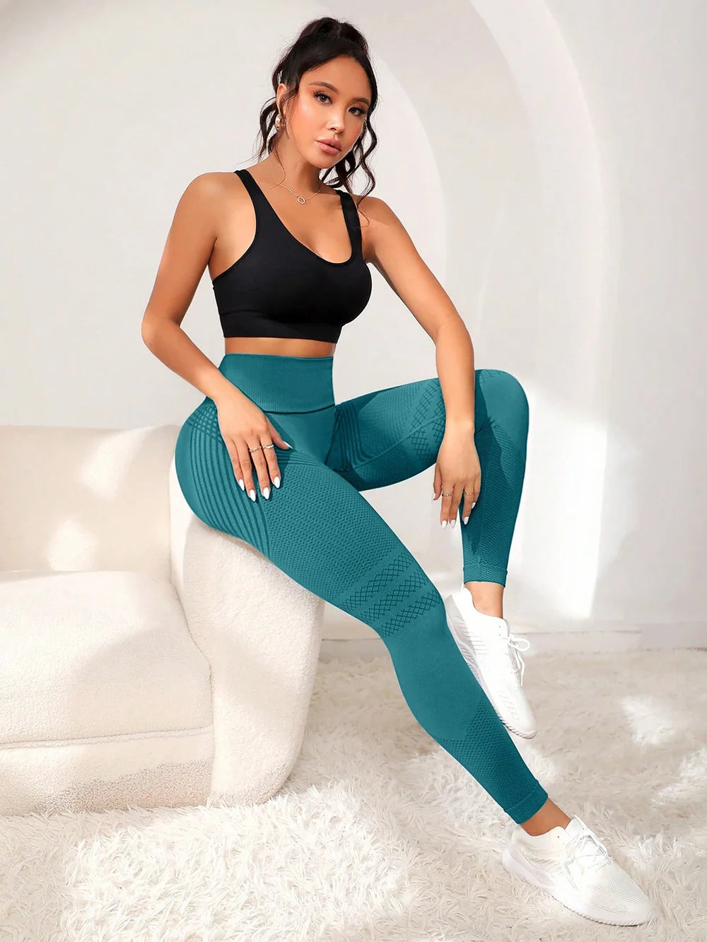 LIVIA 2062-40 - Yüksek Bel Scrunch Kalça Detaylı Esnek Fit Spor Tayt