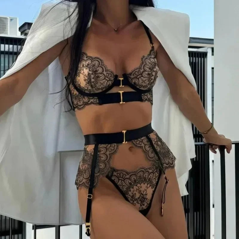 Livia 3027 Carmen Luxury Lingerie Set